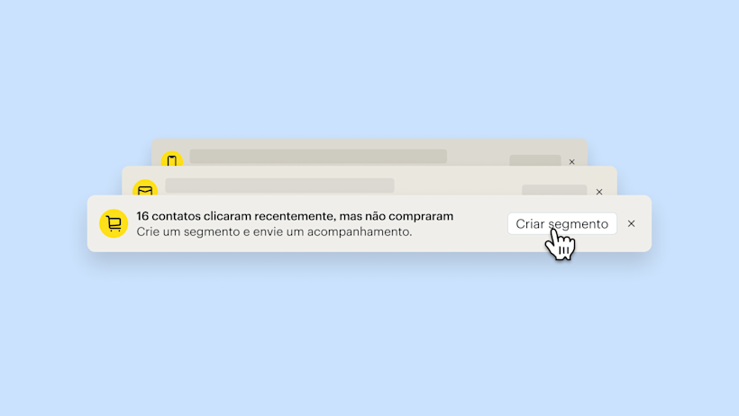 Pop-up de notificação exibindo "16 contatos clicaram recentemente, mas não compraram", com um botão "Criar segmento" e um cursor de ponteiro